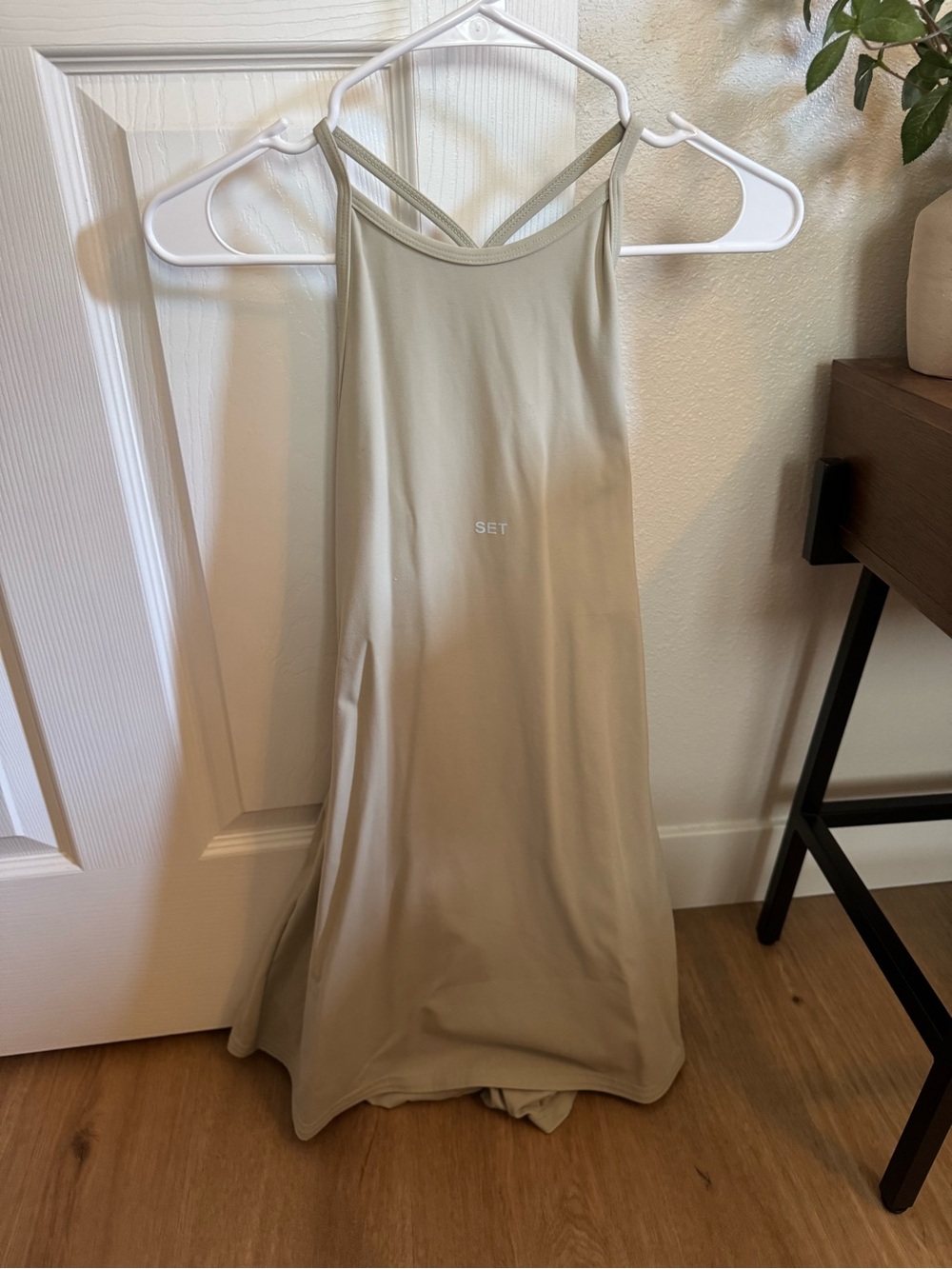 SET Active open back dress